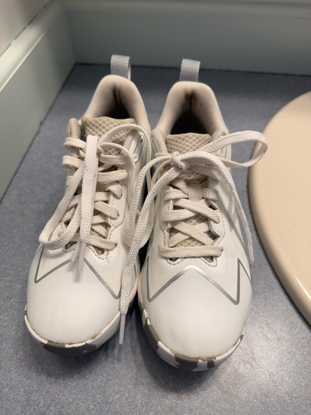 New Balance Youth Baseball Cleats